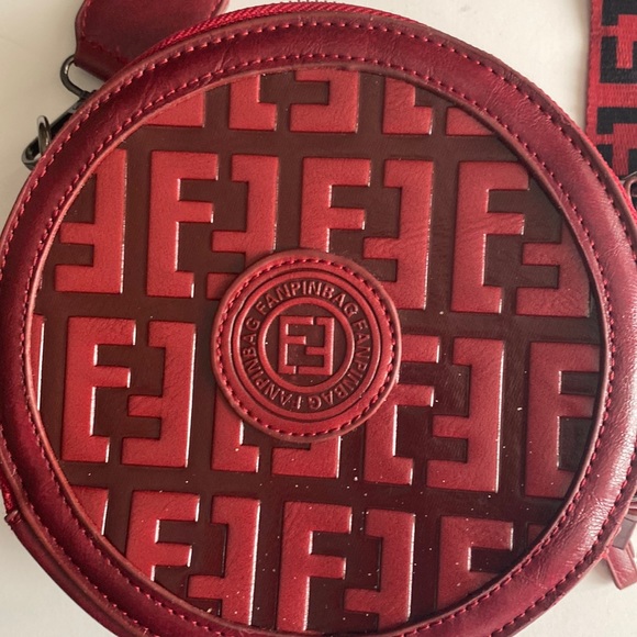 FanPinBag Circle Purse. NWOT - Picture 4 of 14